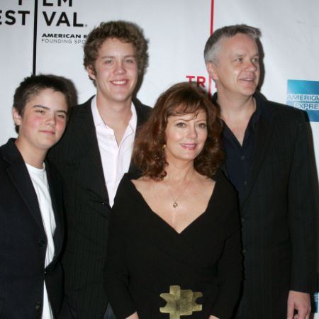 Miles Robbins was photographed with his parents and brother.